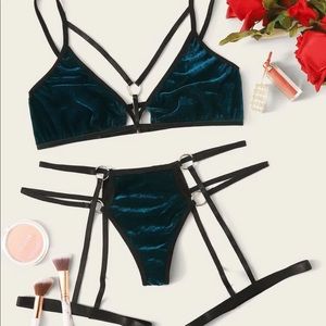 SHEIN Velvet Harness Lingerie Set & Garter